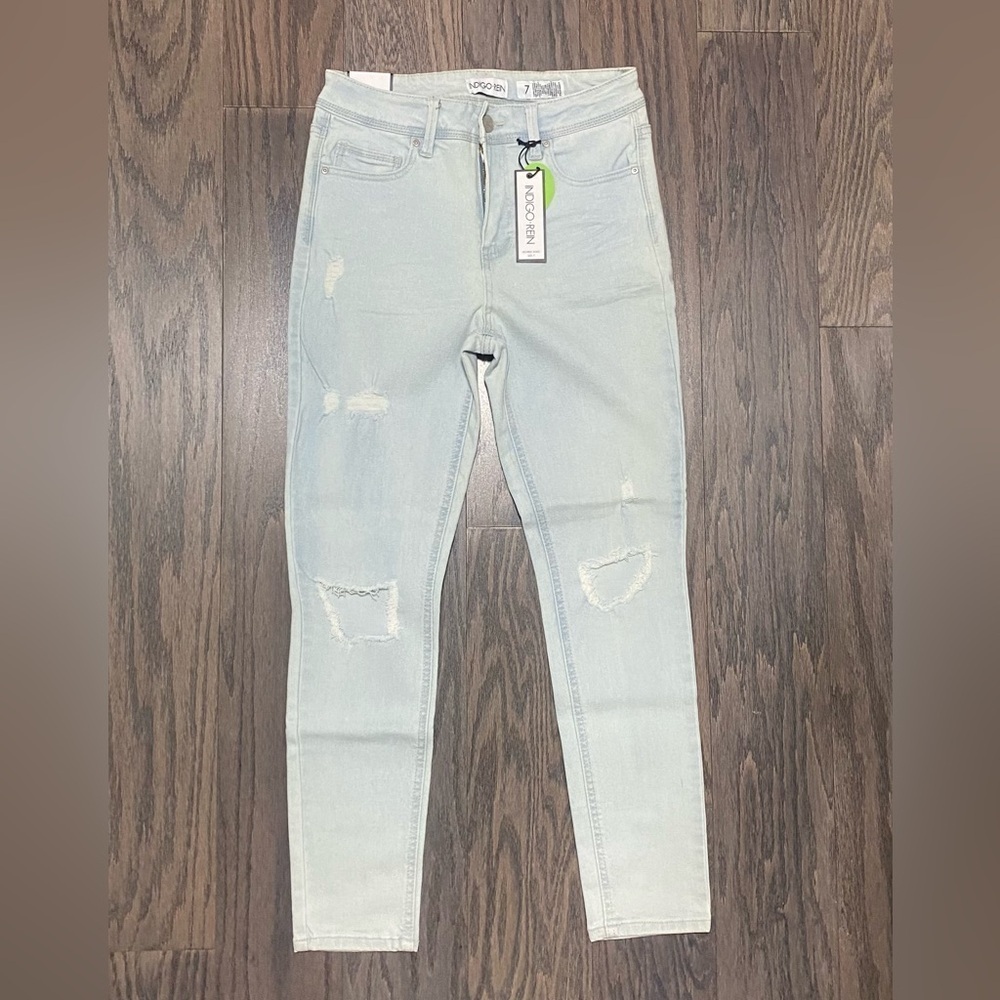 Indigo Rein Women's Light Blue Skinny Jeans - Picture 3 of 9